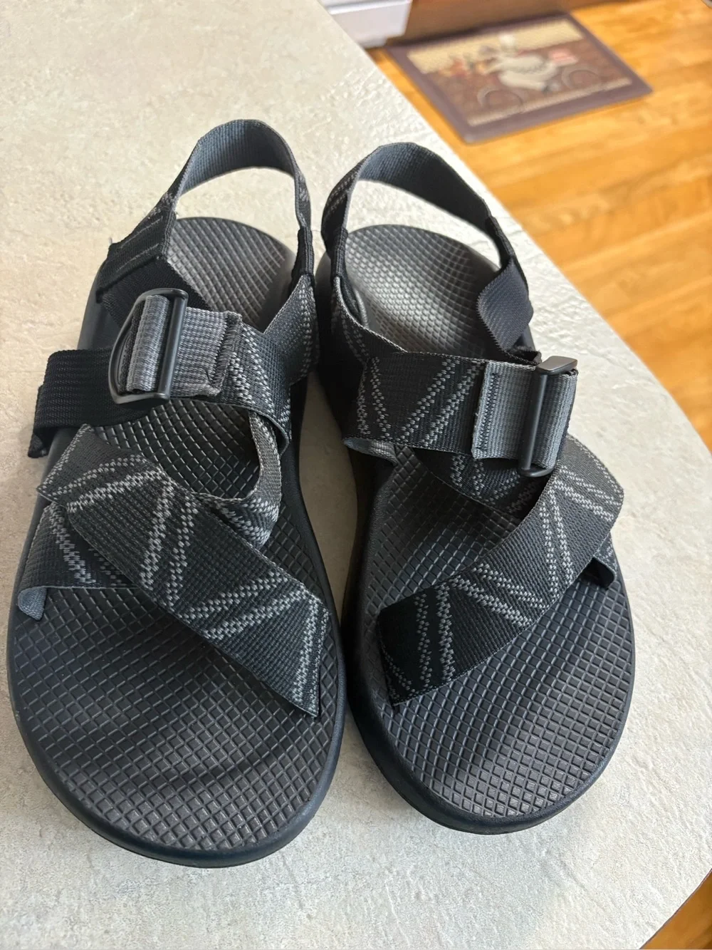 Chaco Men’s Black Strappy Outdoor Sport Sandals